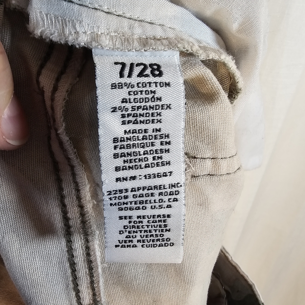 Celebrity Pink Sz 7/28 Camo Pants - Picture 2 of 8